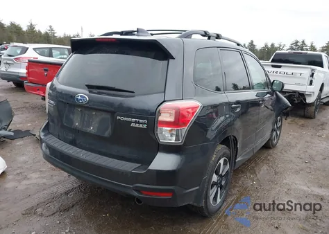 2017 Subaru Forester 2.5I Premium z USA, uszkodzony, nr VIN JF2SJAEC3HH556011